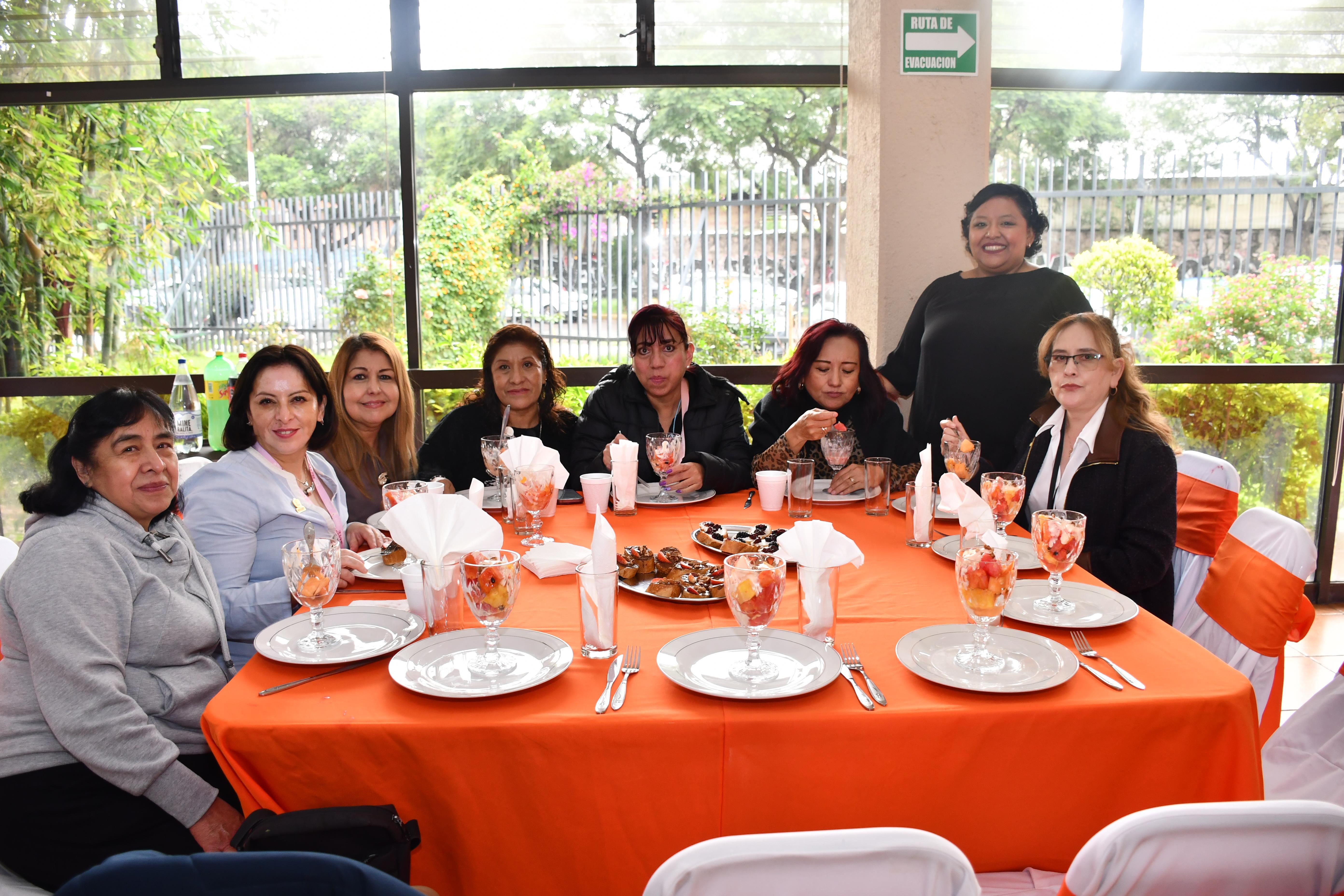 Festejo Día de las Madres, Sección XLI HR "1º de Octubre"